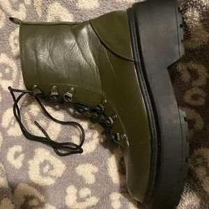 RAID lace-up boots